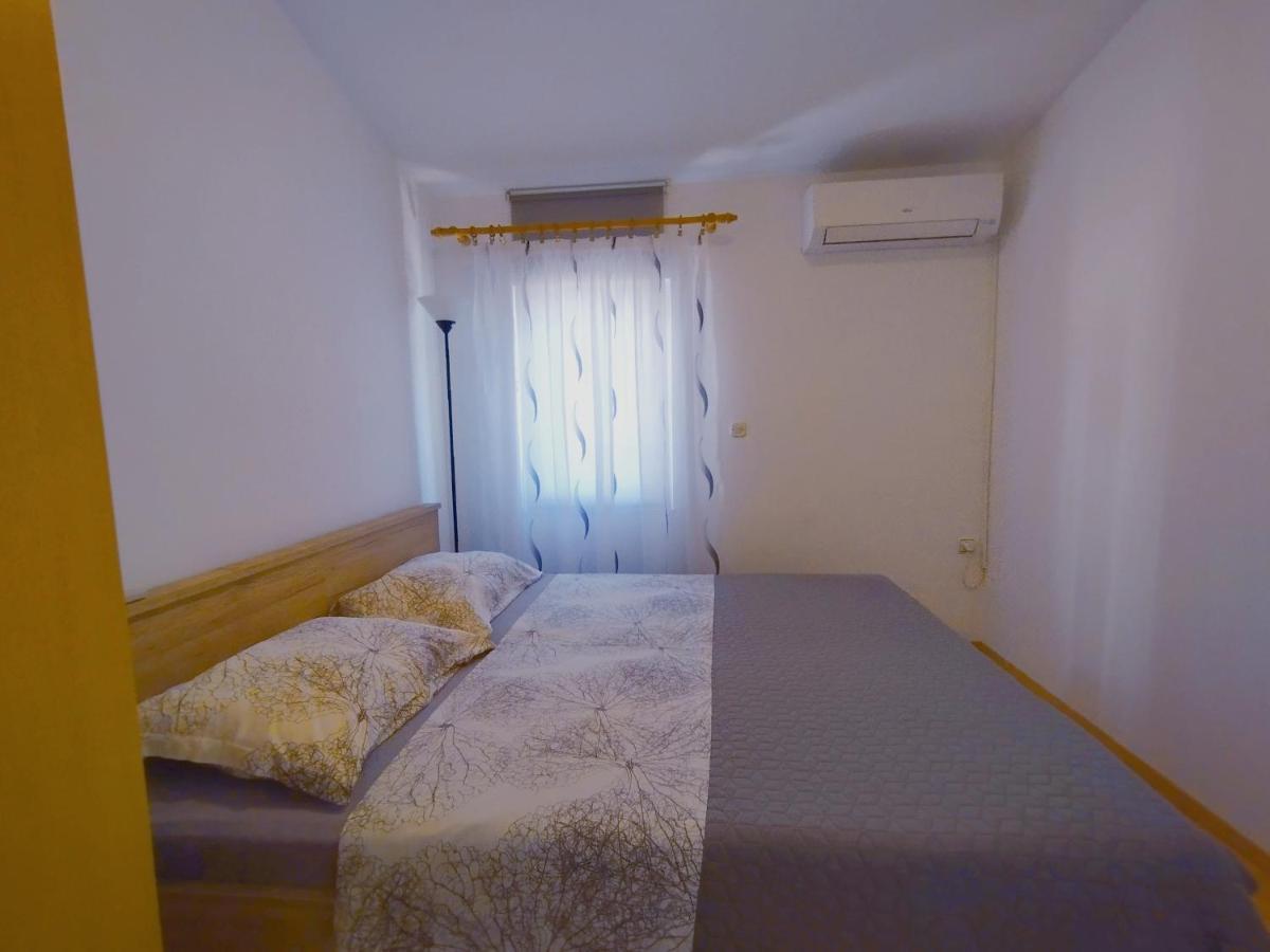 Room Omera Pula Exterior foto